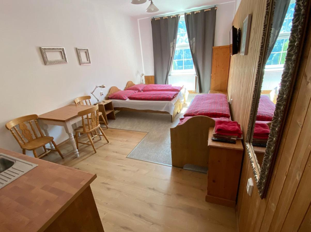 Penzion Kaskada Solenice Extérieur photo